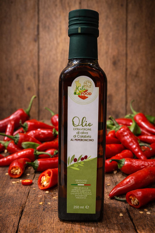 Olio Extravergine D'Oliva Aromatizzato al Peperoncino.